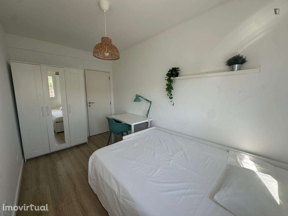 Quarto - localizado em Oeiras Lisbon - Grande imagem: 3/12