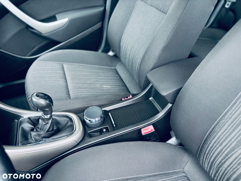 Opel Astra - 12