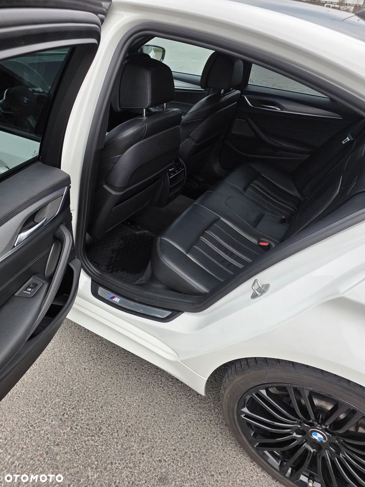 BMW Seria 5 520d xDrive M Sport sport - 20