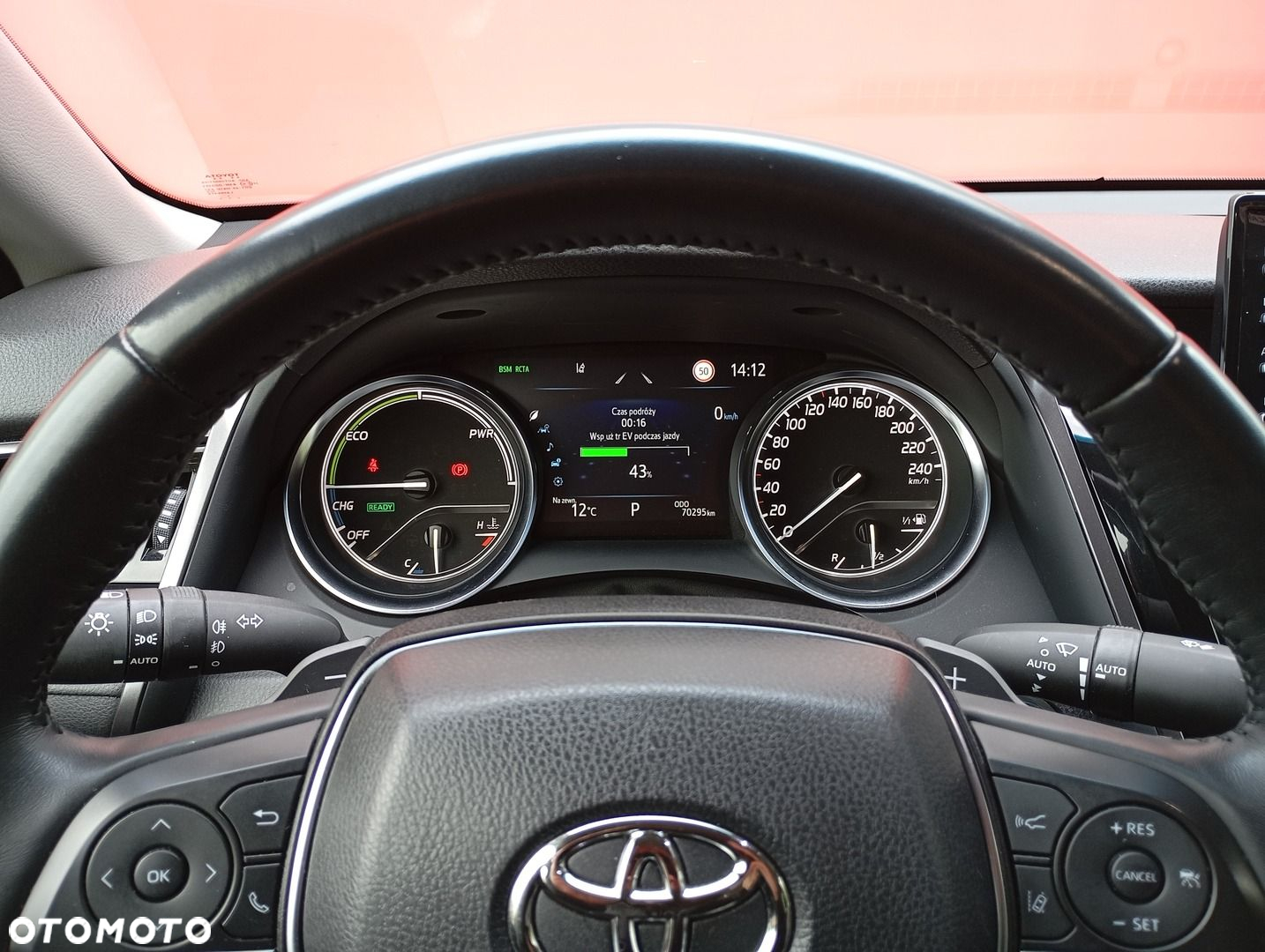 Toyota Camry - 24