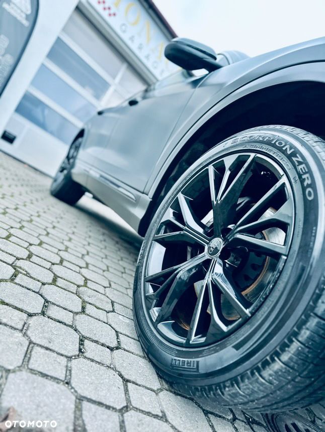 Audi Q8 55 TFSI mHEV Quattro Tiptronic - 9