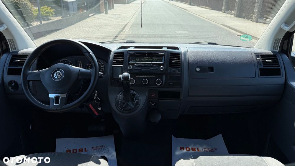 Volkswagen Multivan - 37