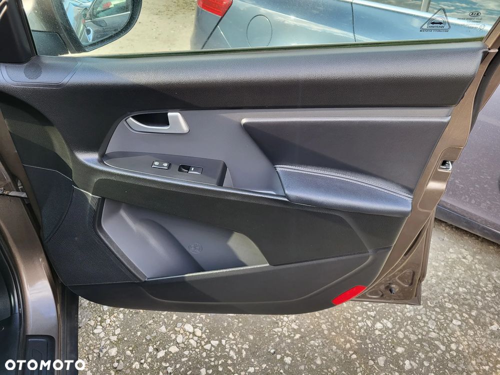 Kia Sportage 2.0 CRDI XL 2WD - 24