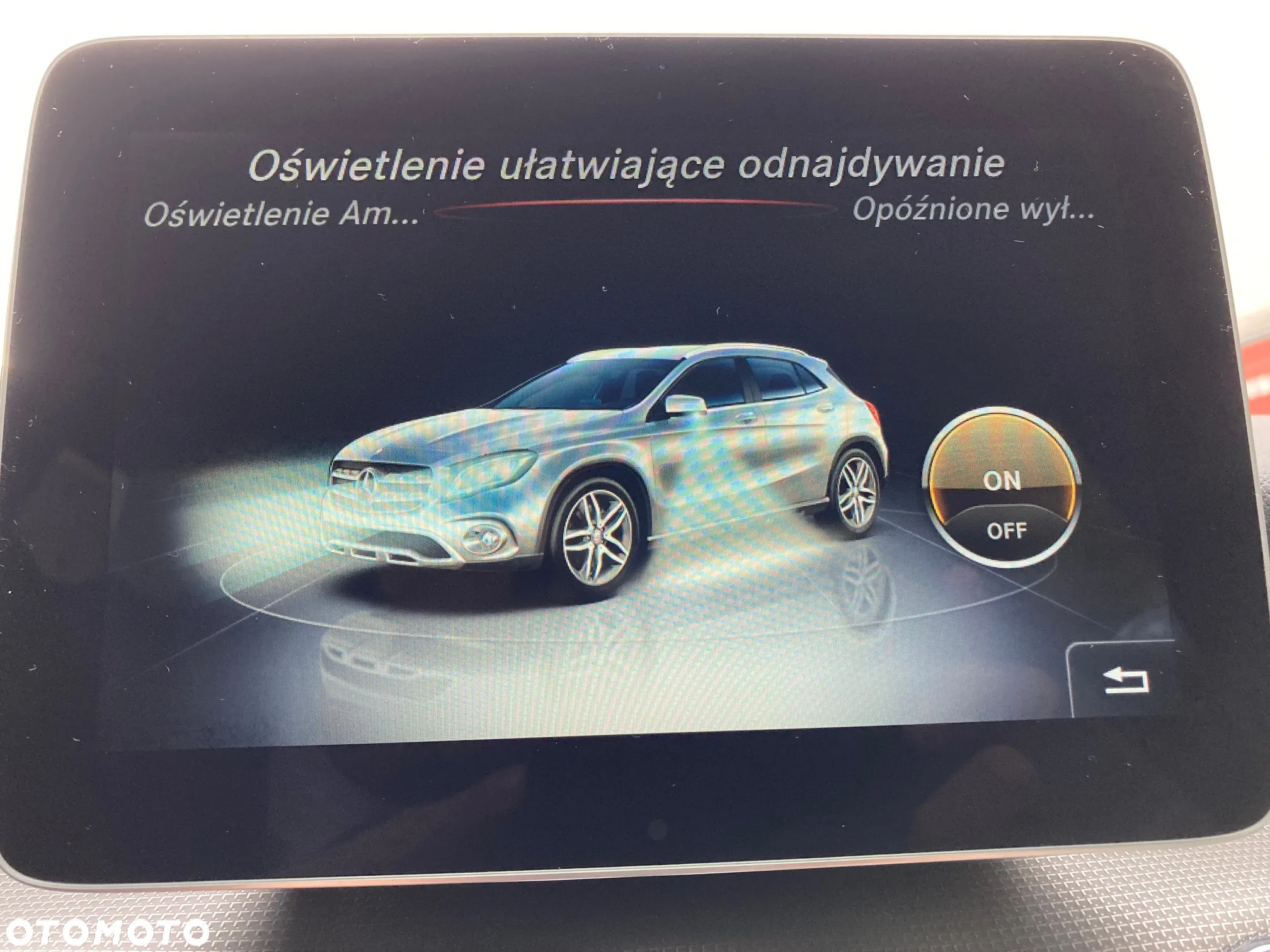 Mercedes-Benz GLA 200 7G-DCT AMG Line - 31