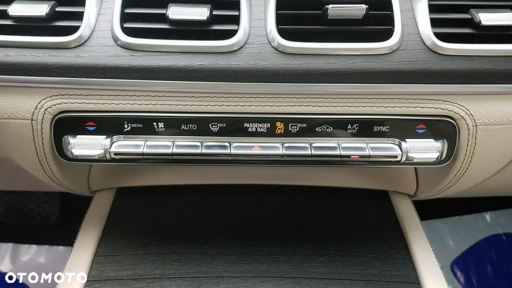 Mercedes-Benz GLE - 26