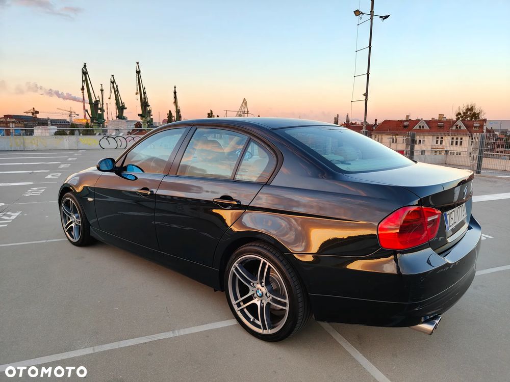 BMW Seria 3 320d - 14