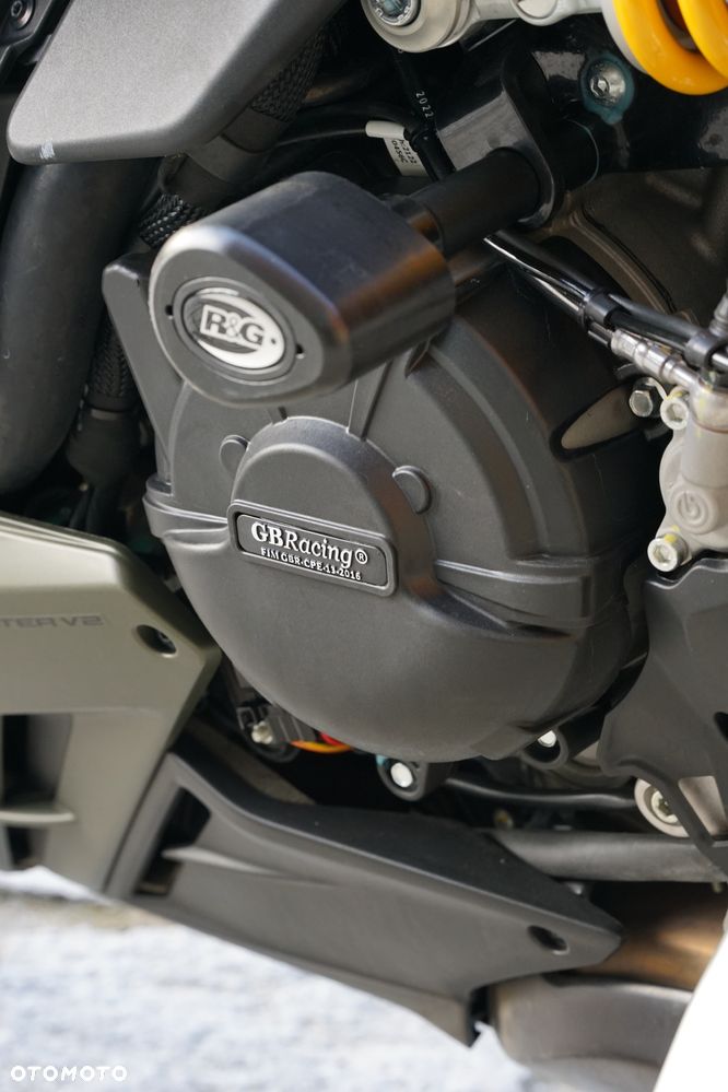 Ducati Streetfighter V2 - 9