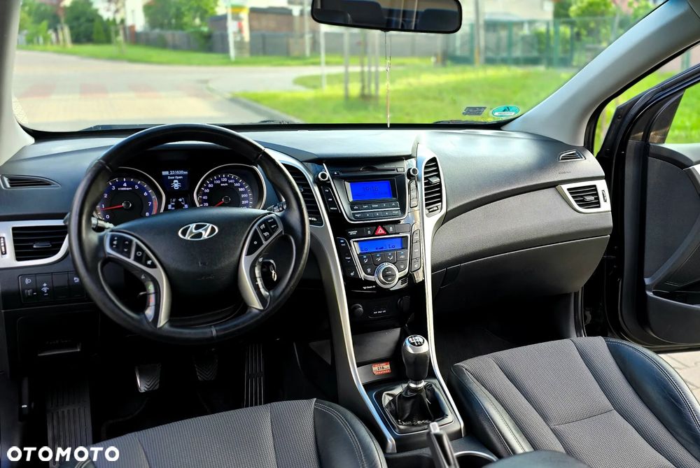Hyundai i30 i30cw 1.4 Fifa World Cup Edition - 22