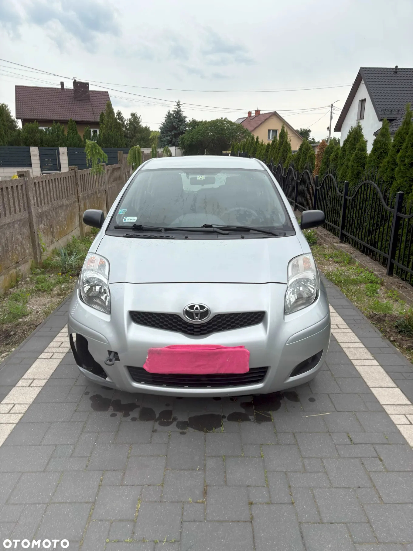 Toyota Yaris 1.0 Luna A/C - 2