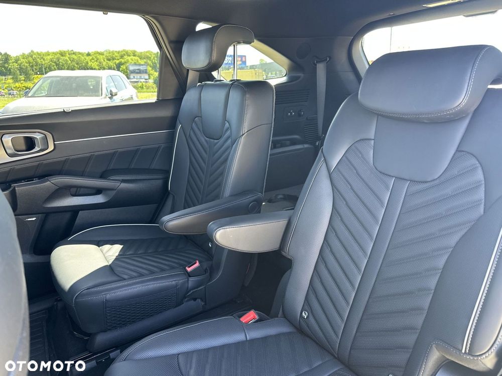 Kia Sorento - 16