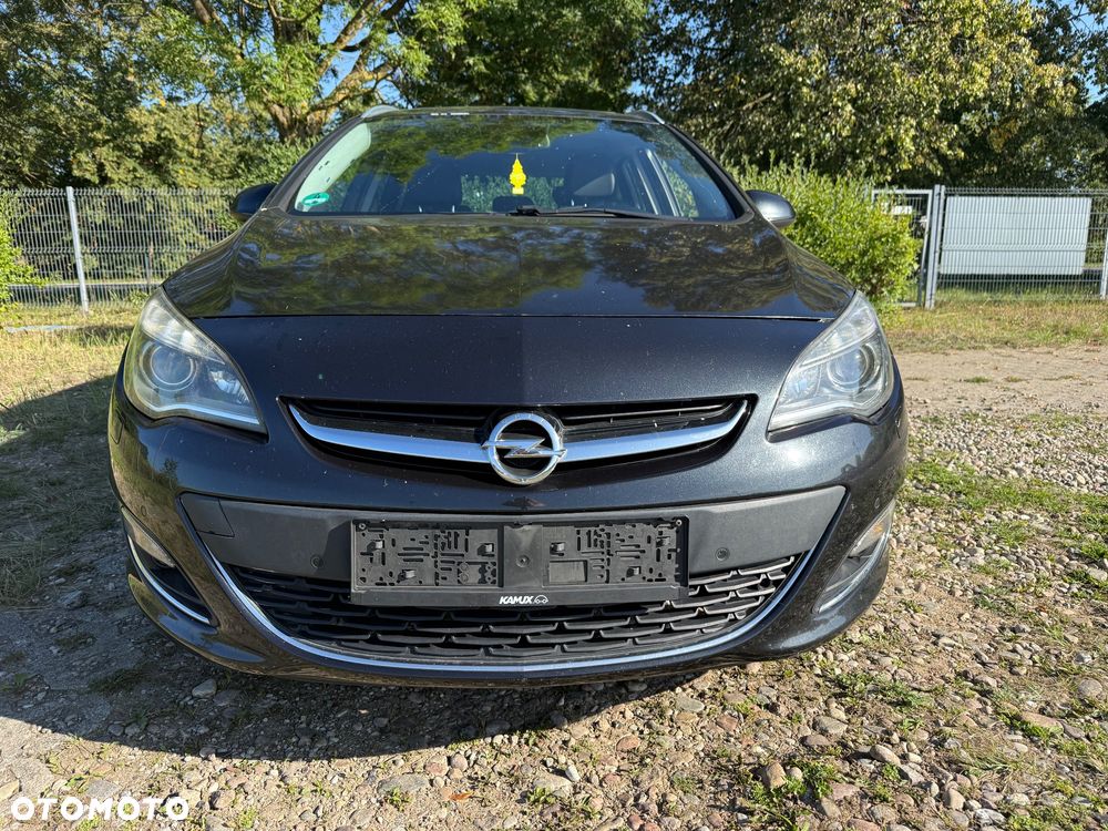 Opel Astra 1.4 Turbo Exklusiv - 3