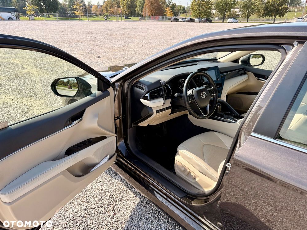 Toyota Camry 2.5 Hybrid Prestige CVT - 19