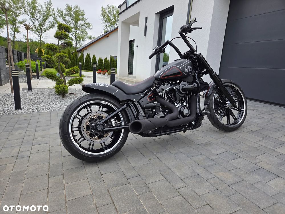 Harley-Davidson FXSB Breakout - 16