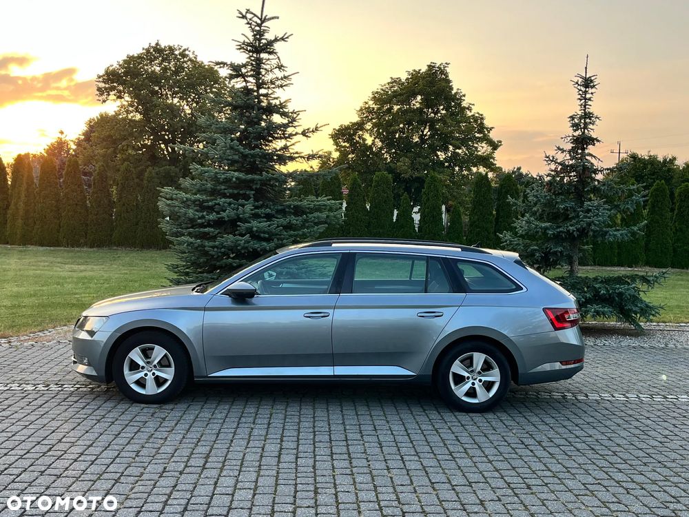 Skoda Superb 1.6 TDI Ambition DSG - 5