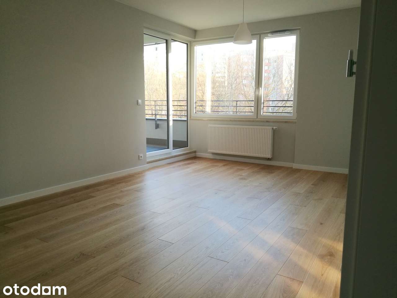 Dwustronne 3 pokoje, Salon ponad 30 m2 + Hala Garażowa, Metro Wierzbno