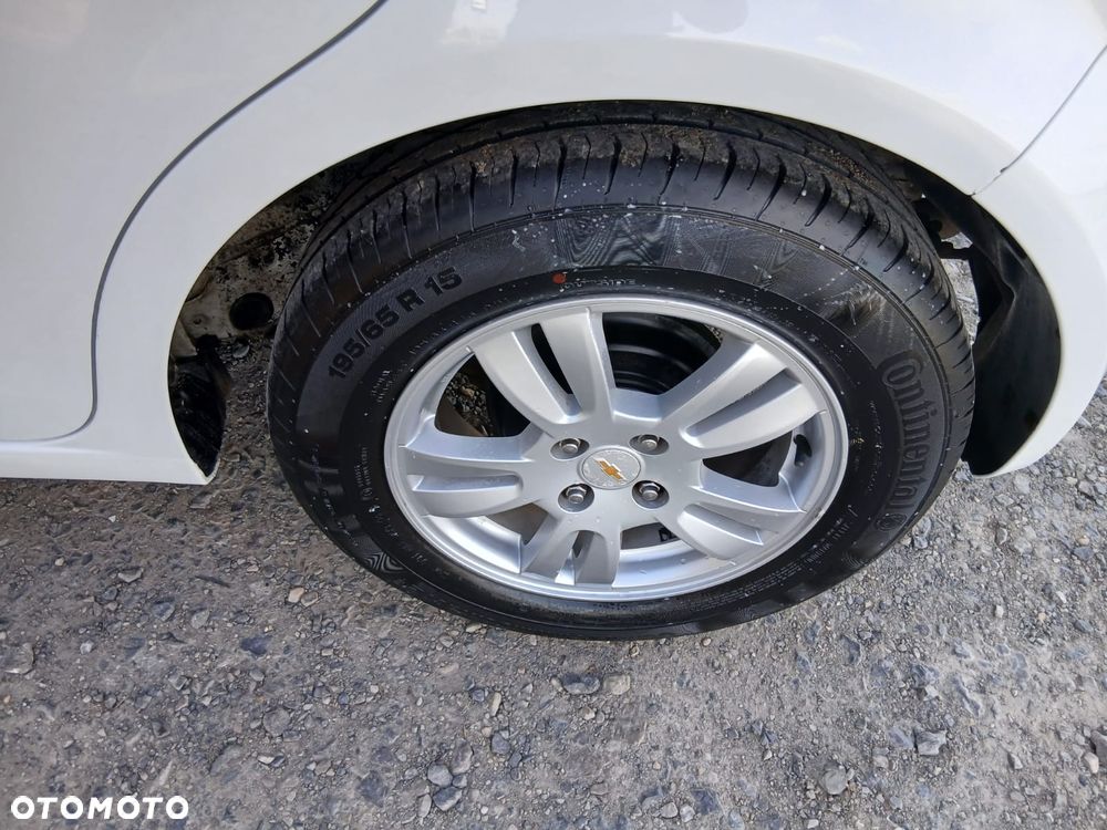 Chevrolet Aveo 1.4 16V LT - 37