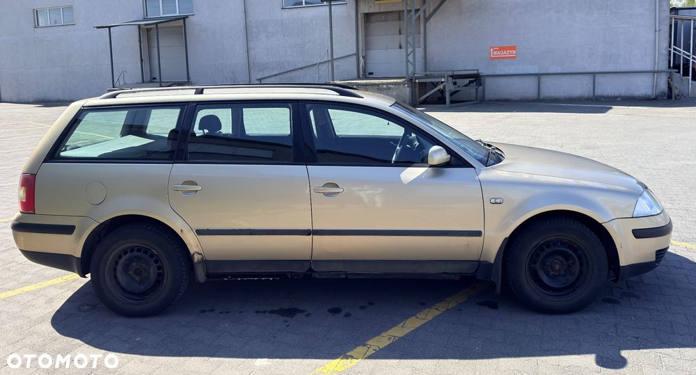 Volkswagen Passat 1.9 TDI Highline - 6