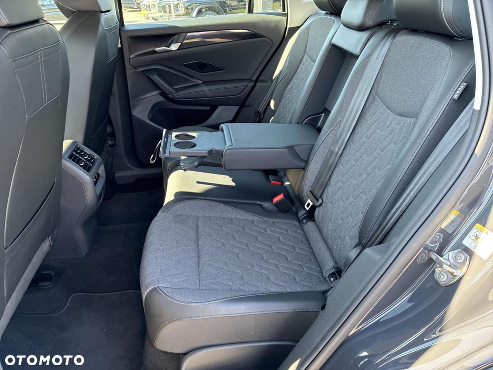 Volkswagen Tiguan - 14