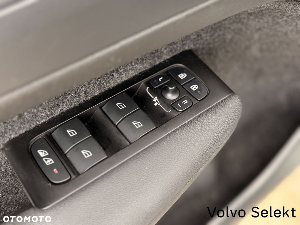 Volvo XC 40 - 23
