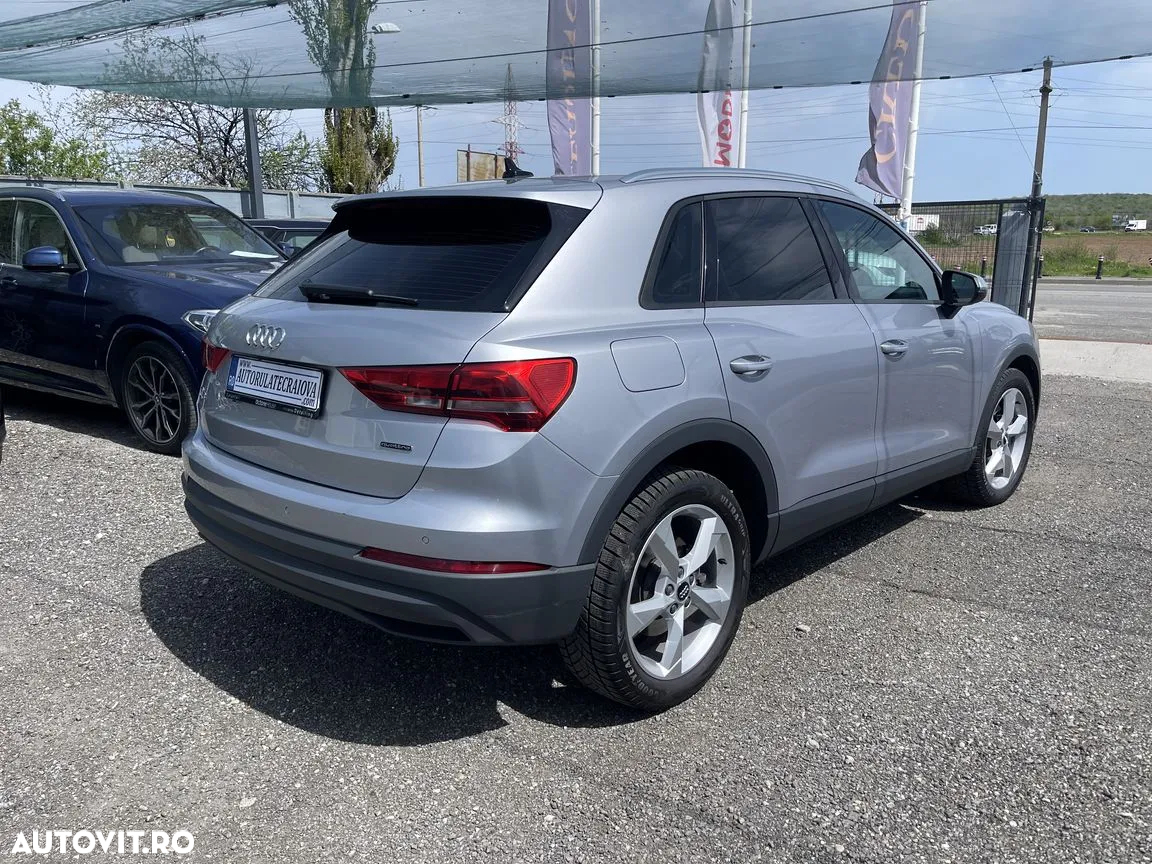 Audi Q3 2.0 40 TDI quattro S tronic Advanced - 3