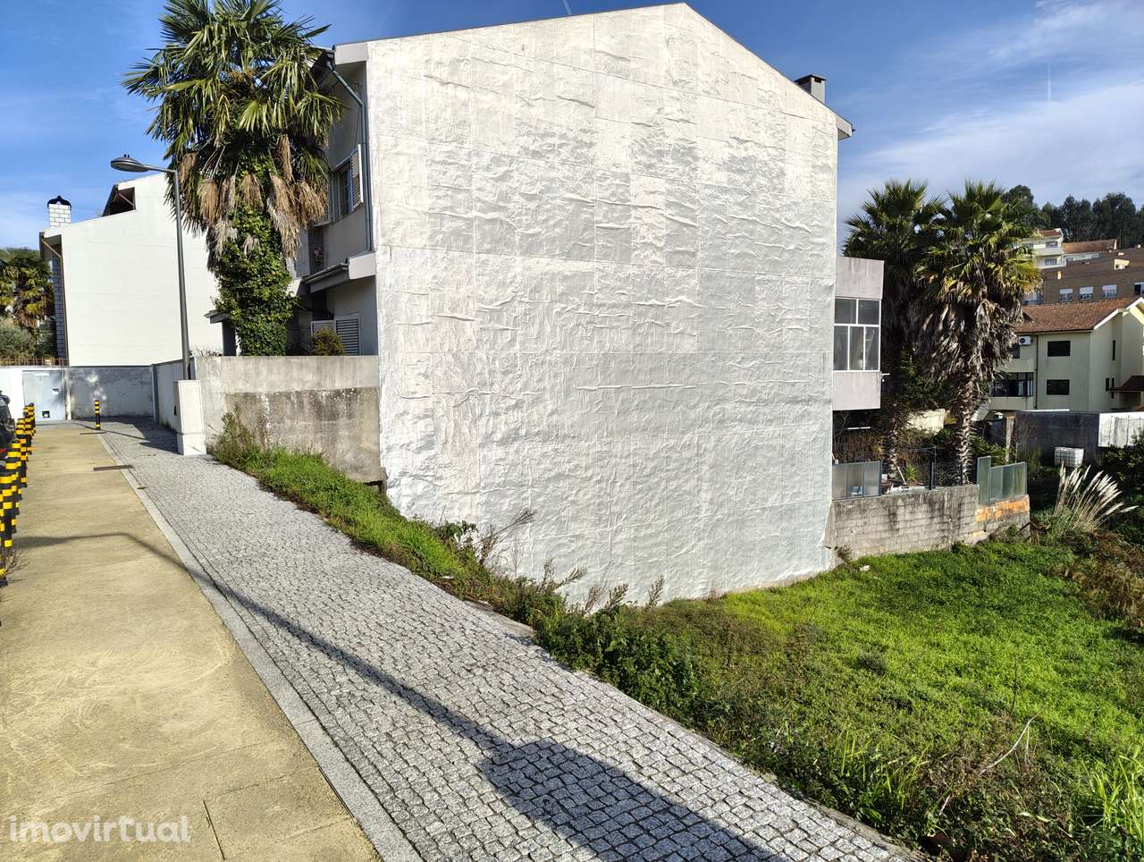 Lote - Com Projeto e Especialidades - 3 Frentes - Nas , Sul , Poente - Grande imagem: 2/24