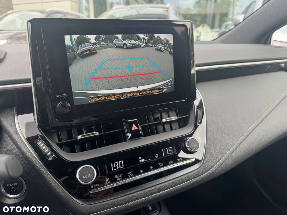 Suzuki Swace 1.8 Hybrid Premium Plus CVT - 12