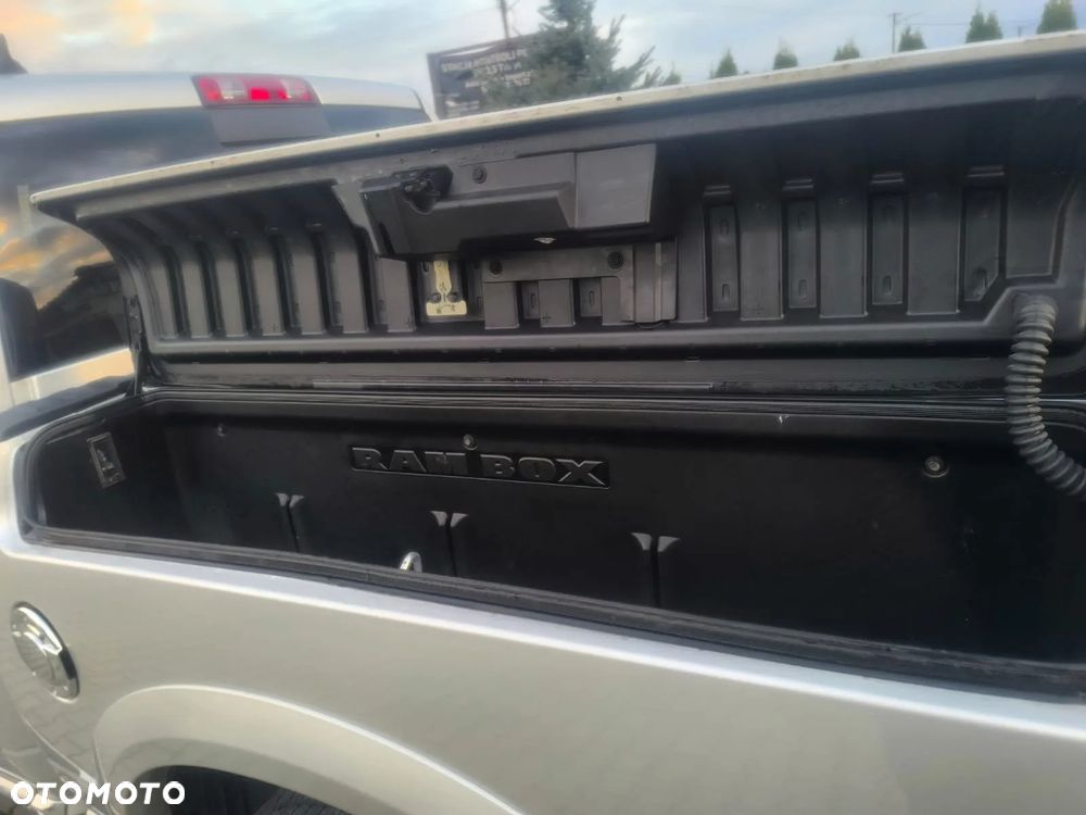 Dodge RAM 1500 5.7 4x4 - 10