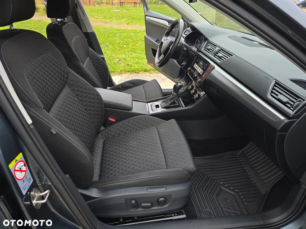 Skoda Superb 2.0 TDI DSG Active - 29