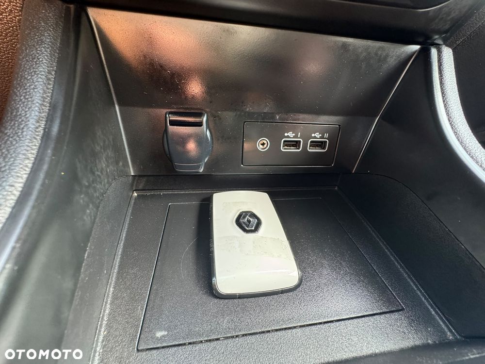 Renault Captur - 32