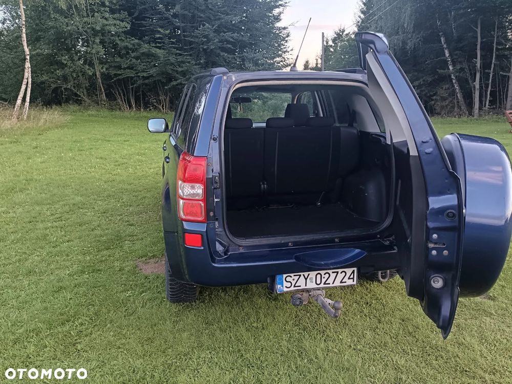 Suzuki Grand Vitara 2.0 - 4