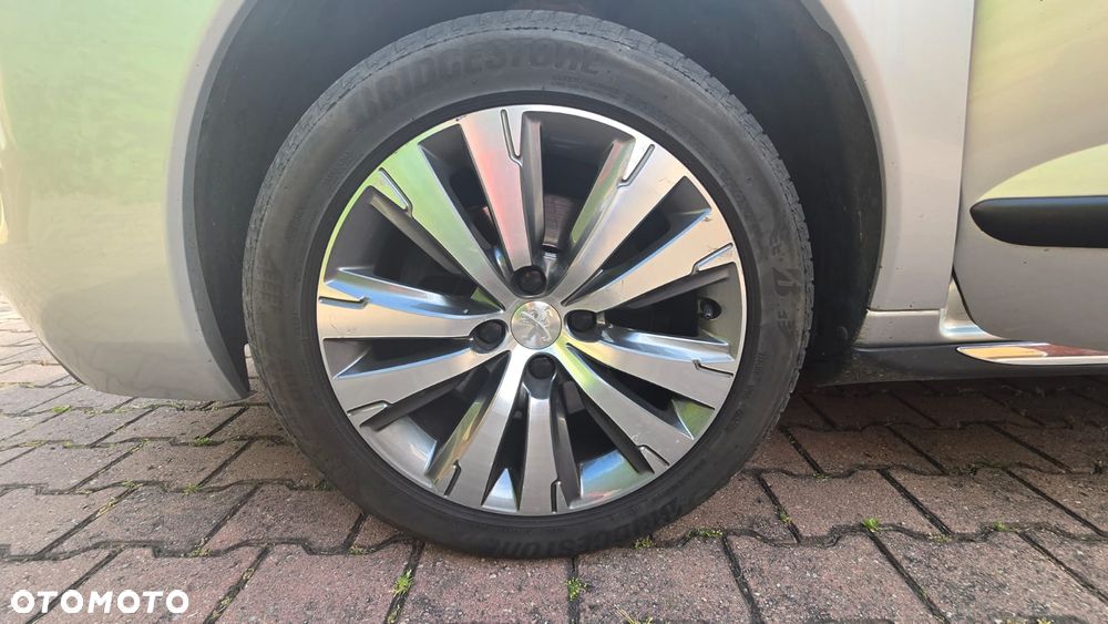Peugeot 3008 2.0 HDi Allure - 23