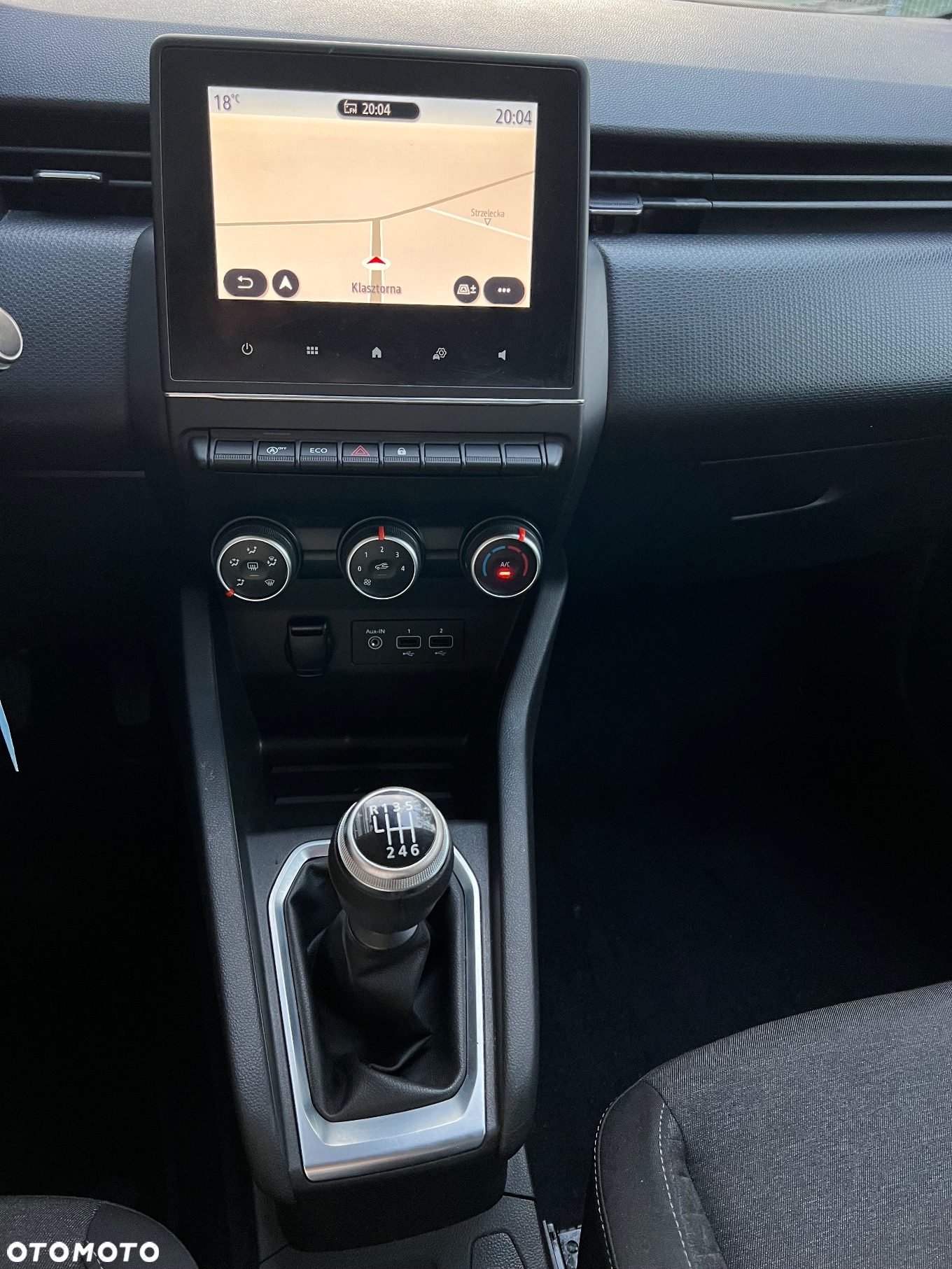 Renault Clio BLUE dCi 85 EXPERIENCE - 8