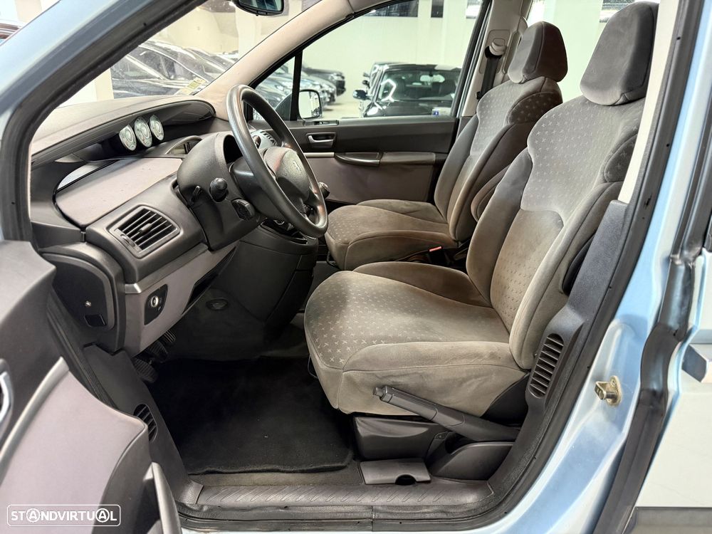 Peugeot 807 HDi 130 Tendance - 14