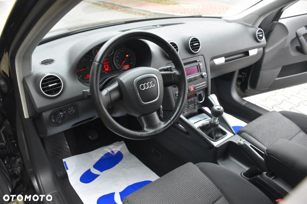 Audi A3 Sportback 1.9 TDI Ambiente - 9