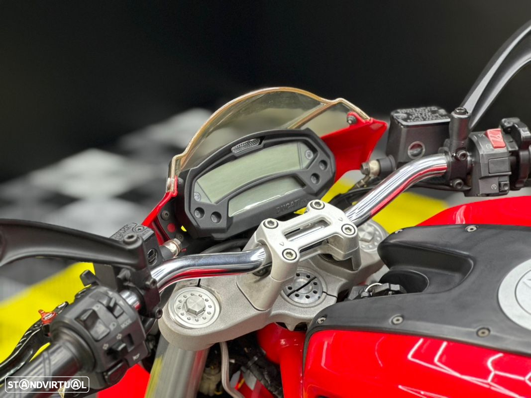 Ducati Monster 696 - 6