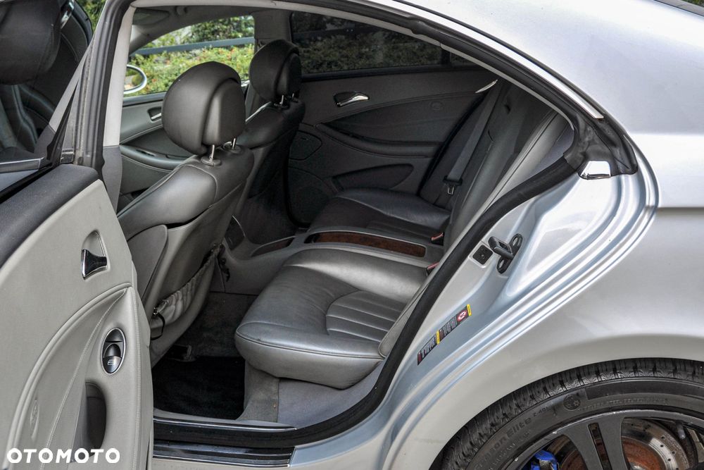 Mercedes-Benz CLS - 11