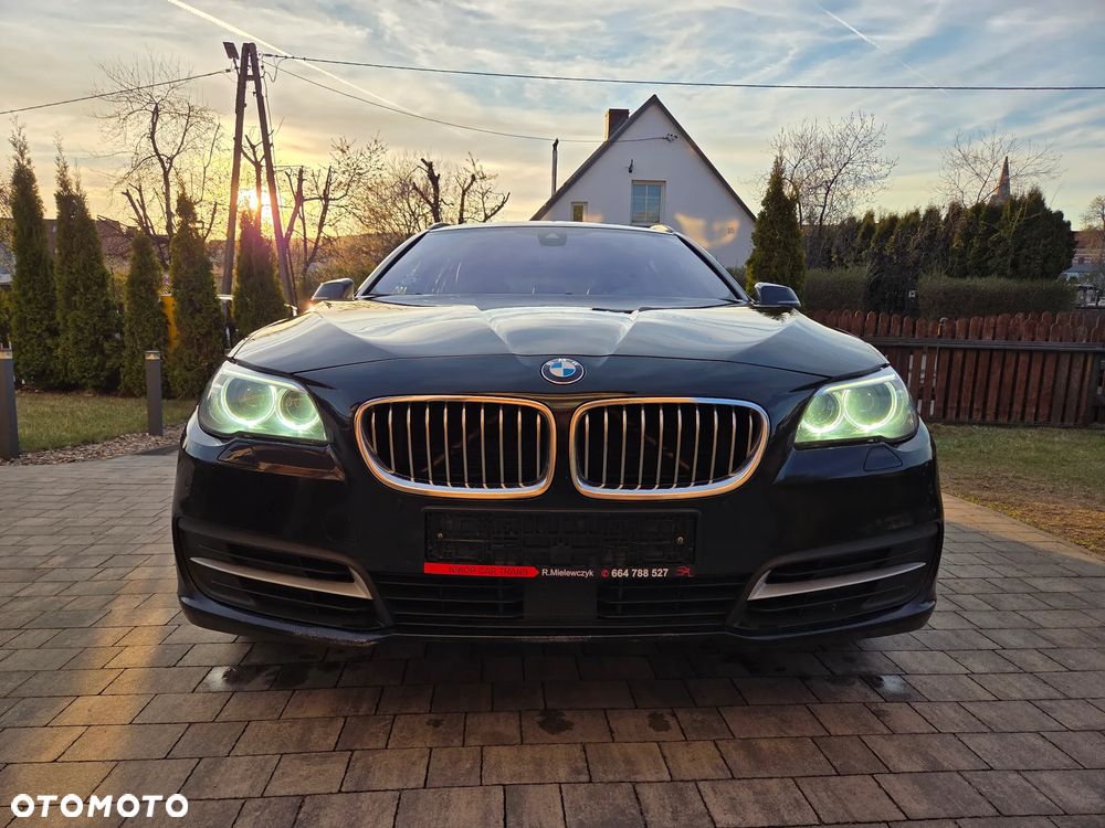 BMW Seria 5 520d Sport - 36