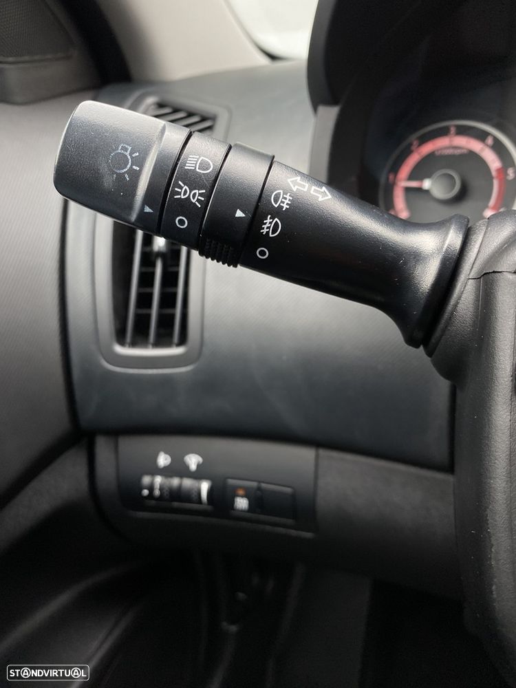 Kia Ceed SW 1.6 CRDi LX ISG - 15