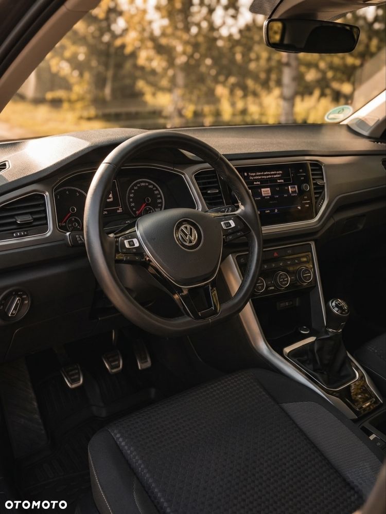 Volkswagen T-Roc - 3