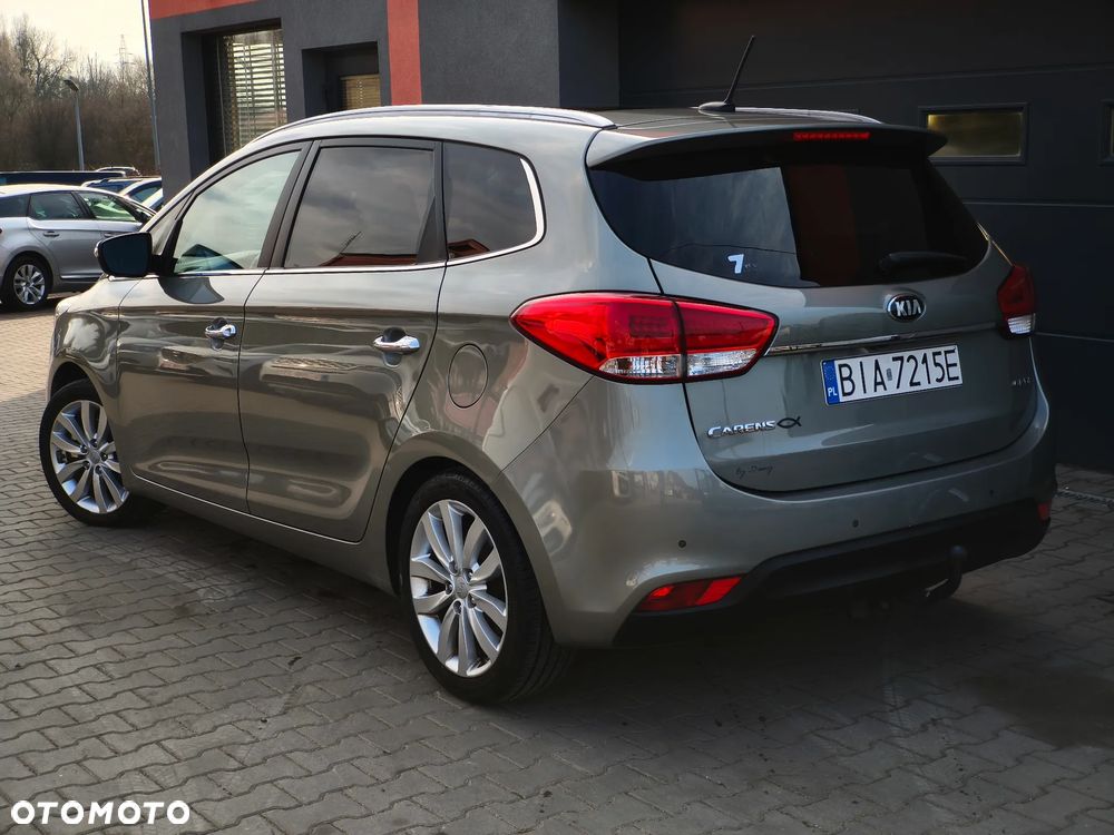 Kia Carens 1.7 CRDi XL 7os - 3