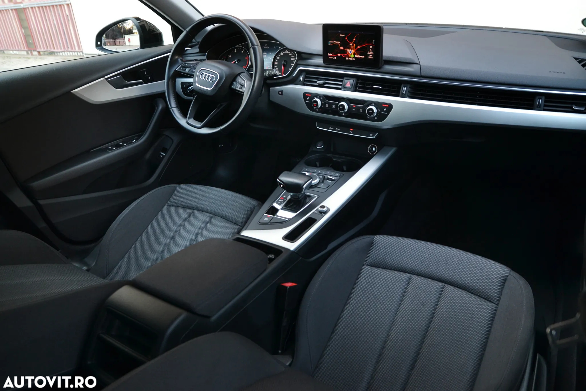 Audi A4 2.0 TDI S tronic - 2
