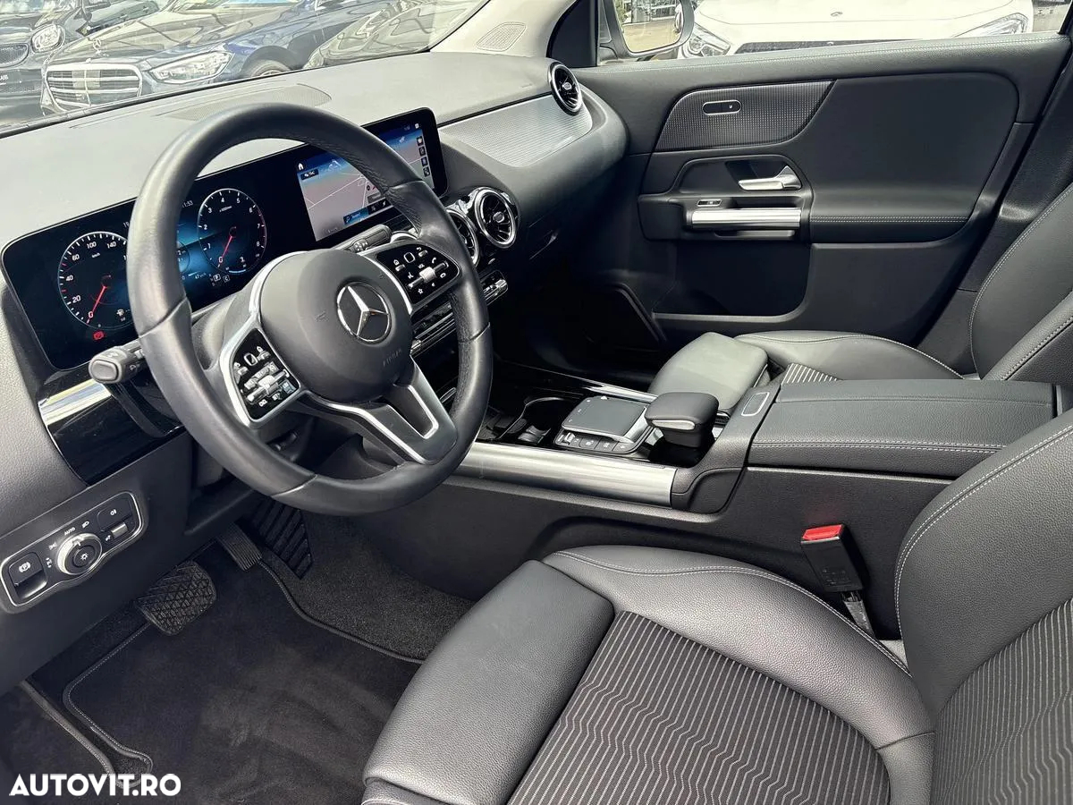Mercedes-Benz GLA 200 4Matic 8G-DCT - 9