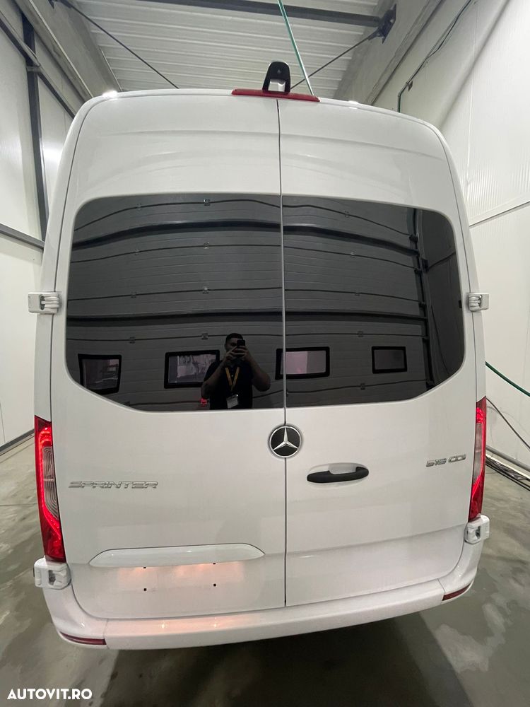 Mercedes-Benz Sprinter - 3