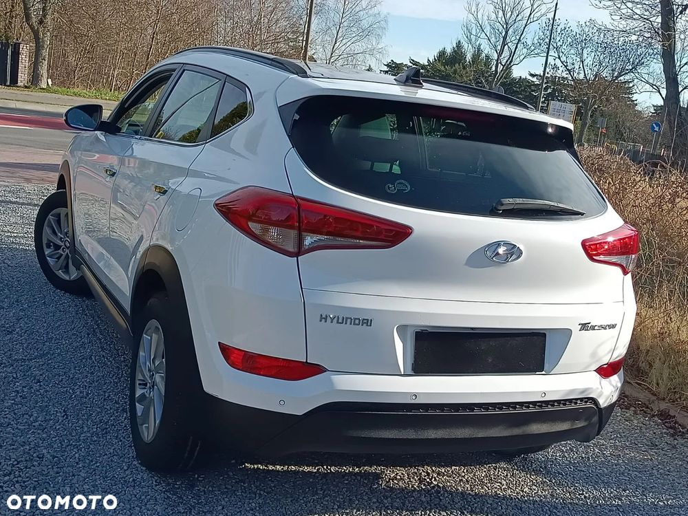 Hyundai Tucson blue 1.7 CRDi 2WD Advantage - 8