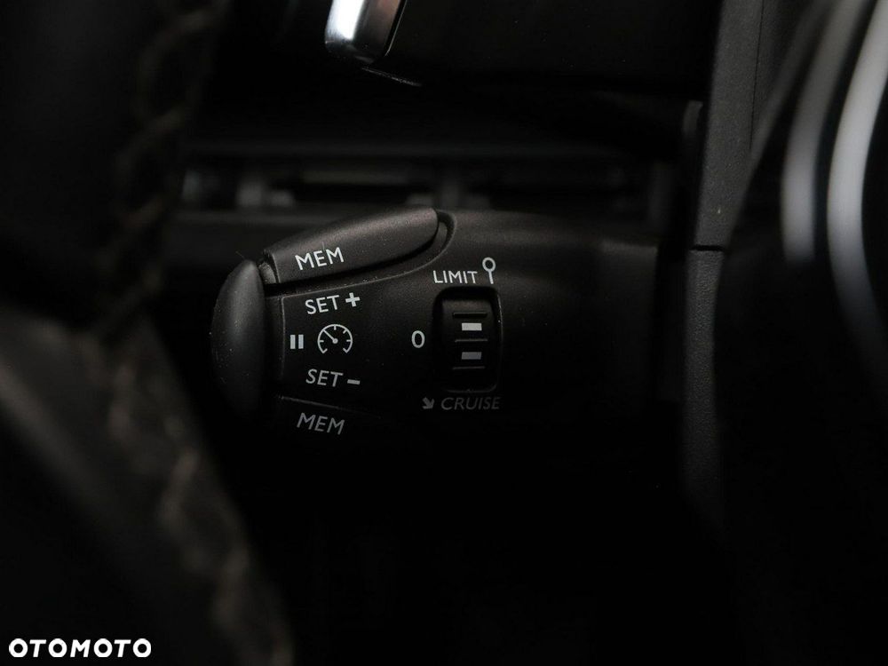 Peugeot 3008 BlueHDi 130 Stop & Start EAT8 Active - 36