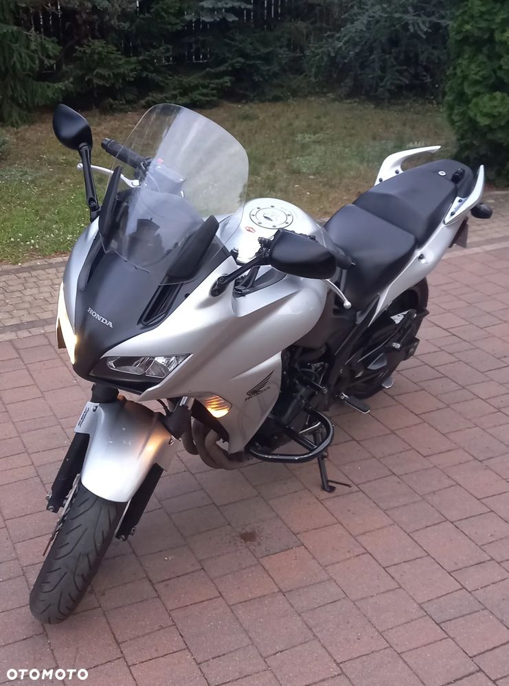 Honda CBF - 1