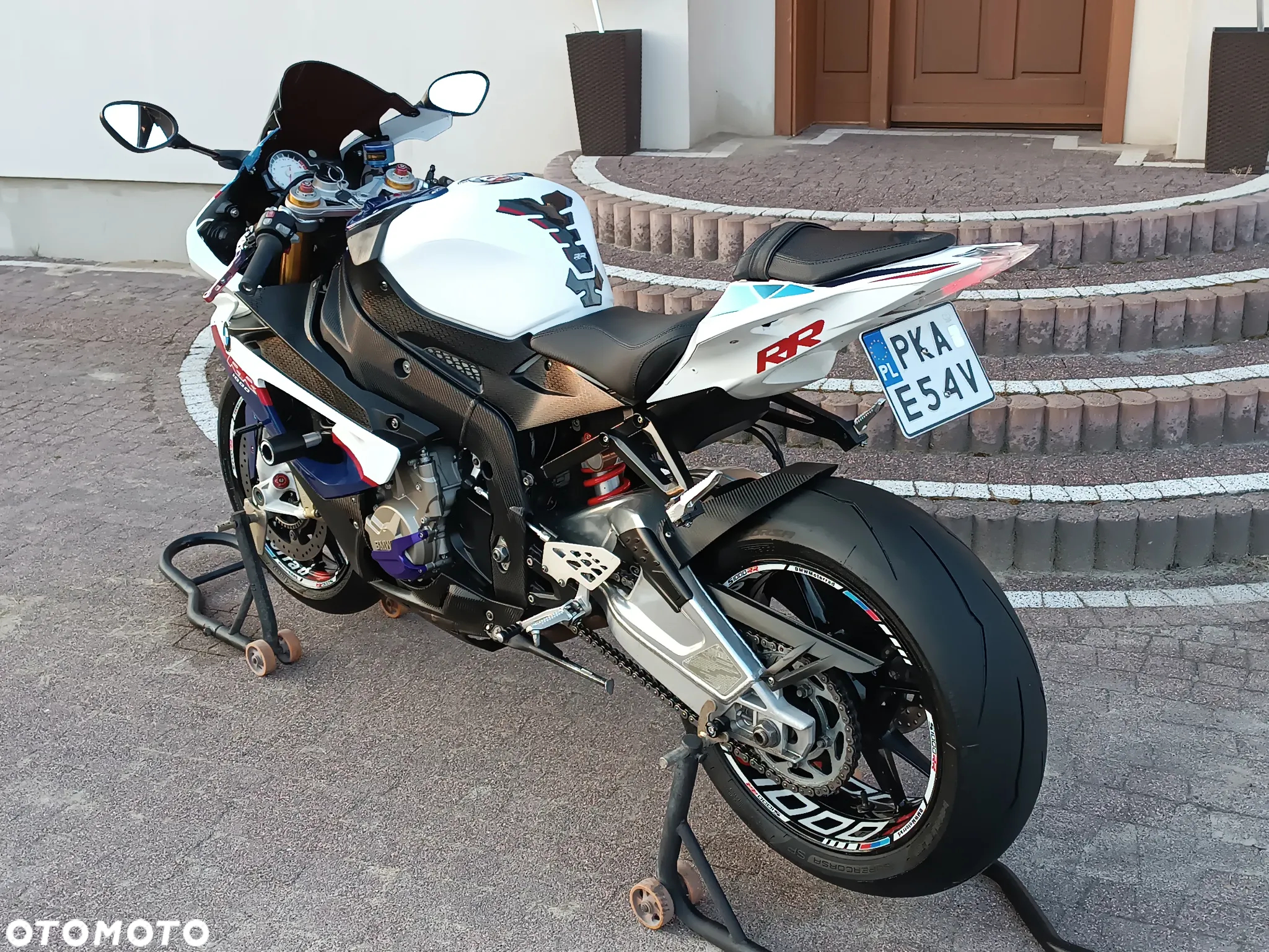 BMW S - 4