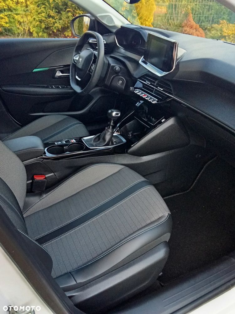 Peugeot 208 PureTech 100 Allure Pack - 14