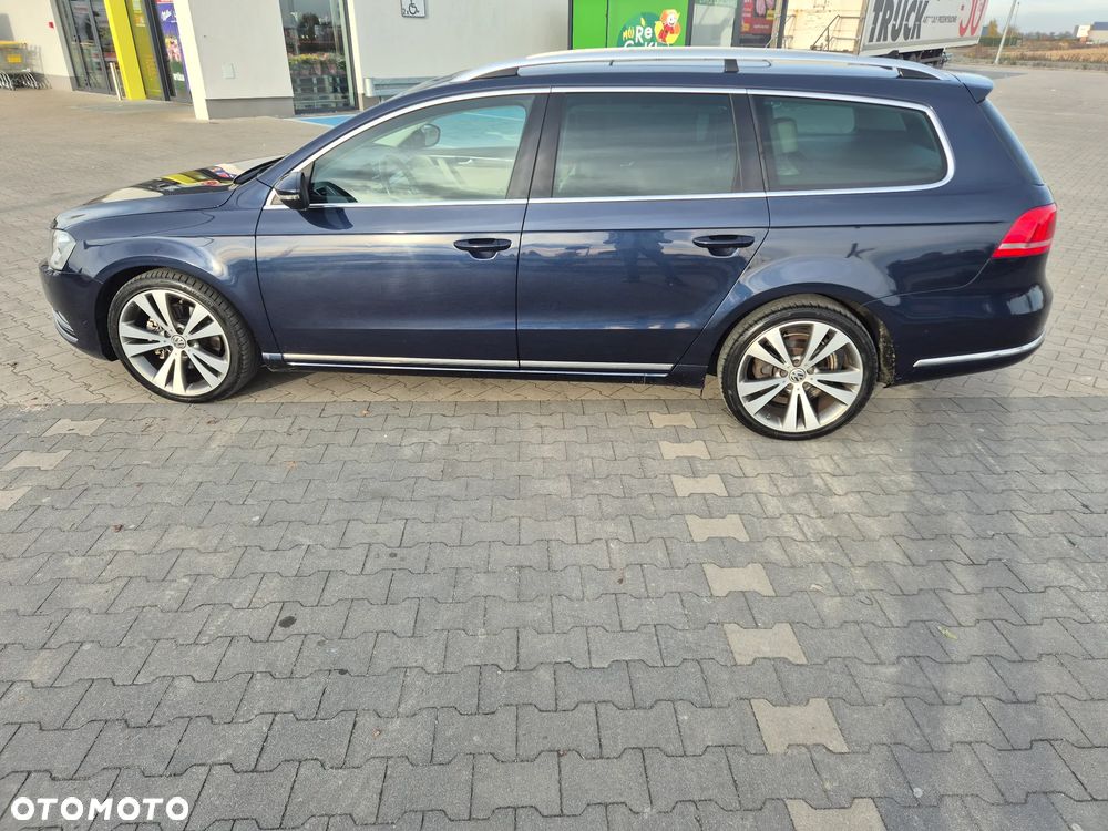 Volkswagen Passat 2.0 TDI 4Mot Highline DSG - 8