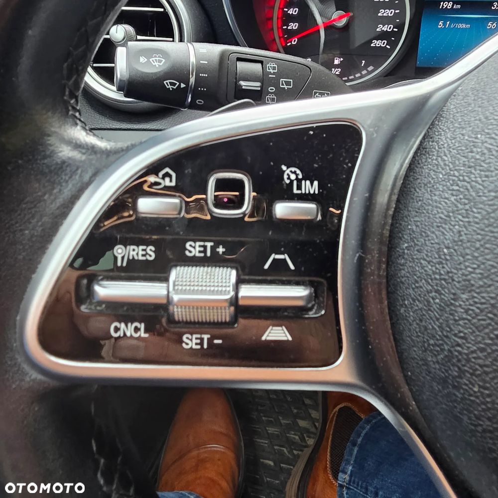 Mercedes-Benz Klasa C 220 d 9G-TRONIC - 15